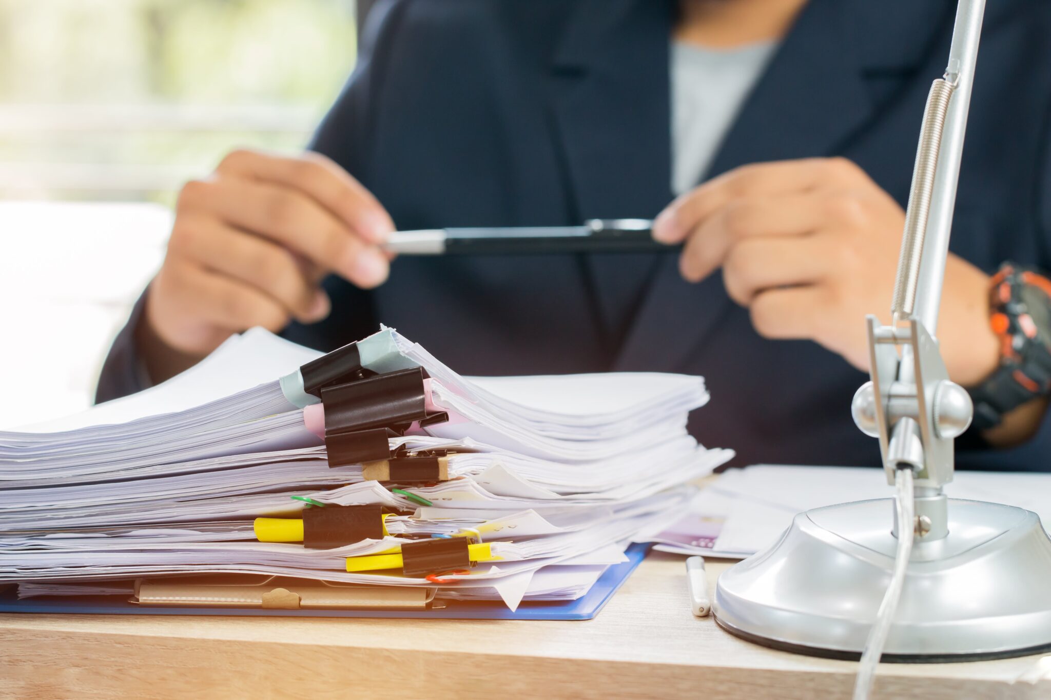 Broker Lily Pirouzian Settles Client Dispute for $250,000